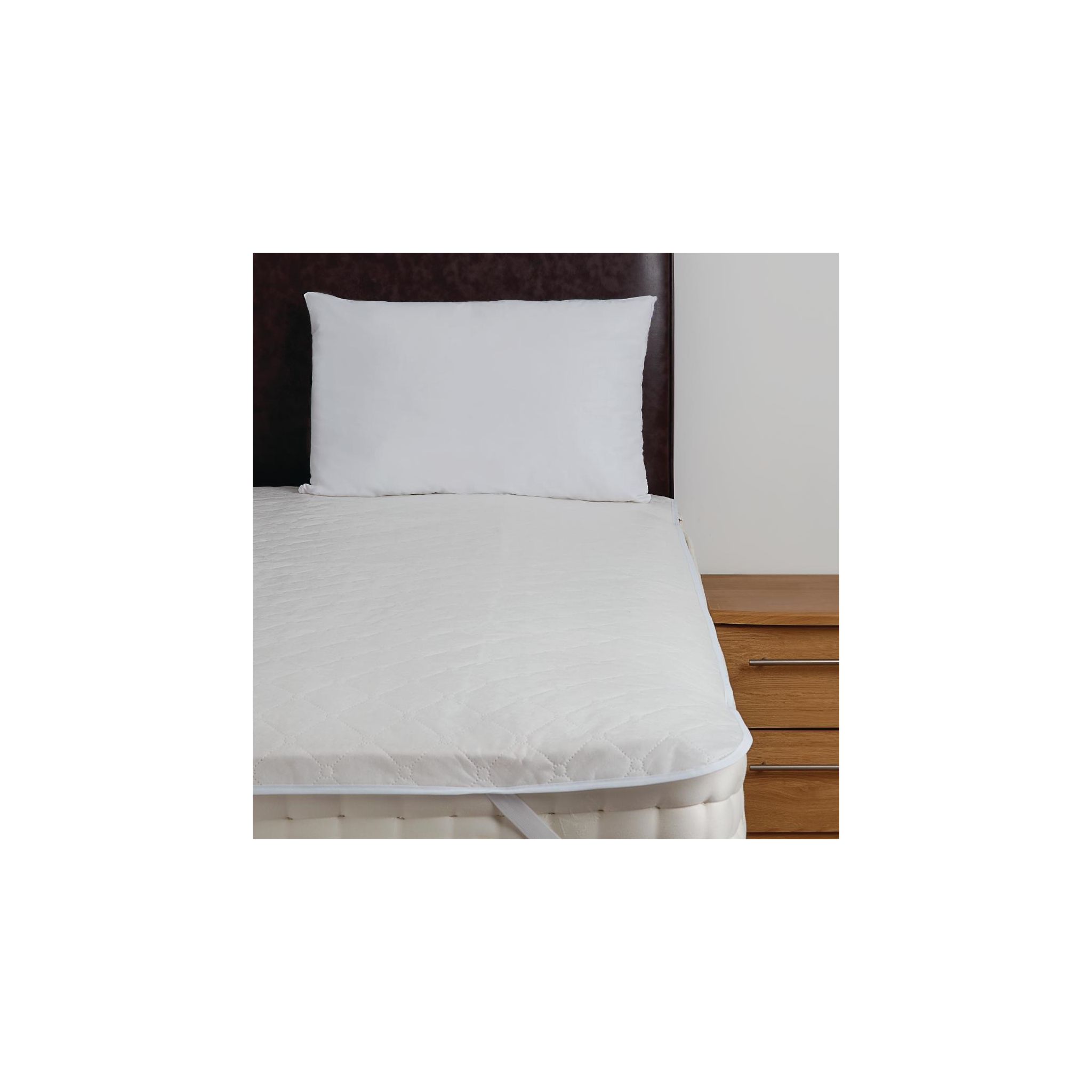 Mitre Essentials GU555 PVC Quilted Mattress Protector Single