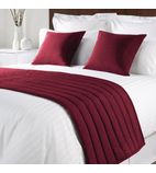Image of GU947 Simplicity Raspberry Bed Runner Double