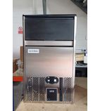 Image of UCG135A  Automatic Self Contained Cube Ice Machine (57kg/24hr) - Graded