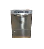 Standard SG40ISD 18 Pint Undercounter Glasswasher with Drain Pump & Integral Water Softener - 13 Amp Plug in - Graded