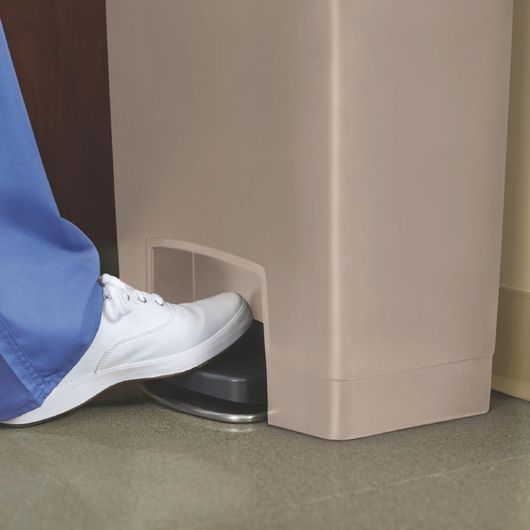 Rubbermaid GL027