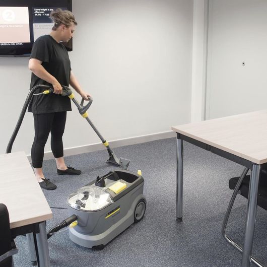 Karcher Puzzi 10/1