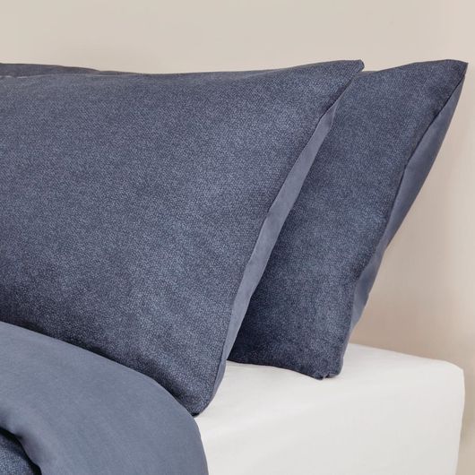 Mitre Essentials HD377