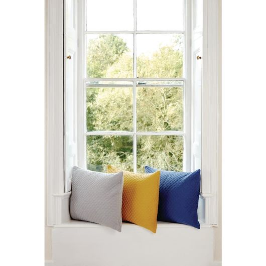 Mitre Essentials HN853